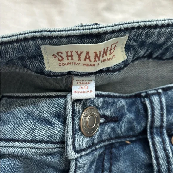 Shyanne Bootcut Jeans - Picture 4 of 5